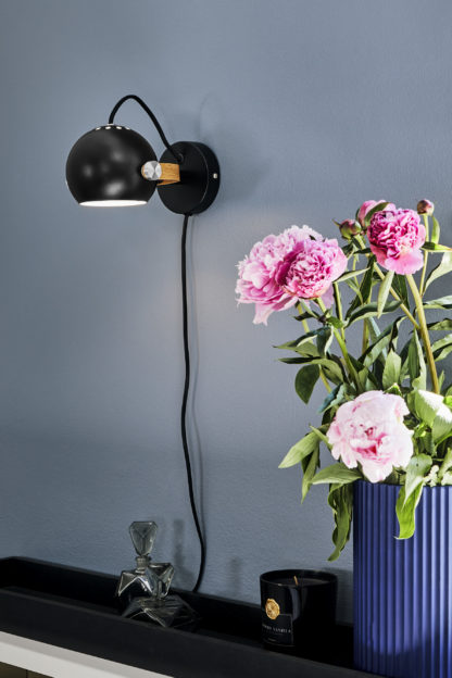 DC vegglampe liten sort