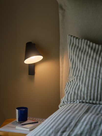 Wilmer vegglampe m/USB-C svart - Bilde 2