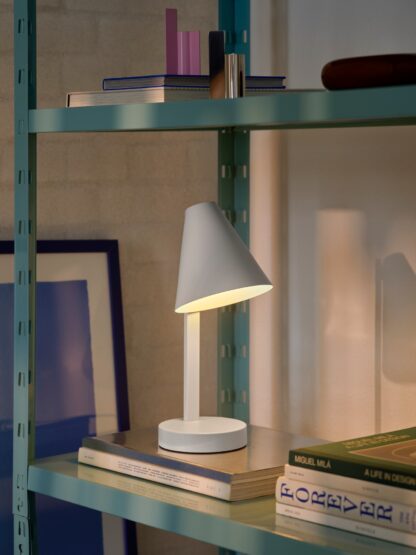 Wilmer bordlampe m/USB-C hvit - Bilde 2