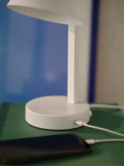 Wilmer bordlampe m/USB-C hvit - Bilde 3