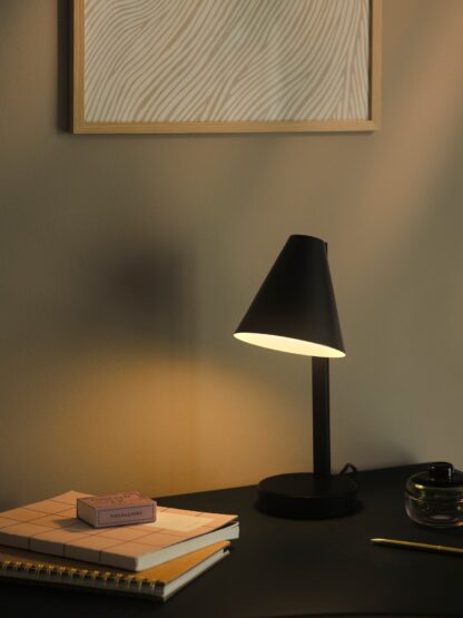 Wilmer bordlampe m /USB-C svart - Bilde 2