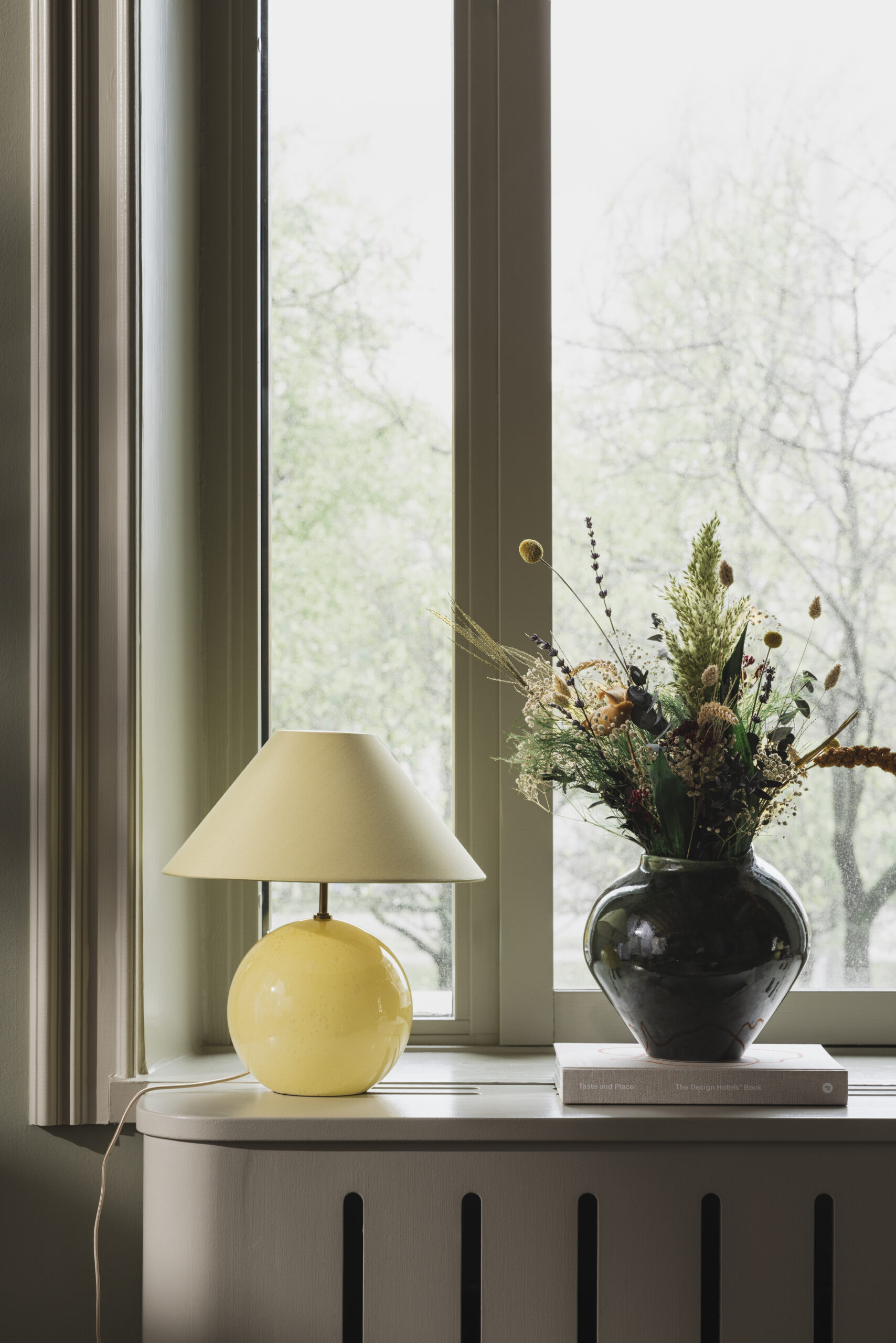 Iris bordlampe butter yellow m/skjerm - Bilde 3