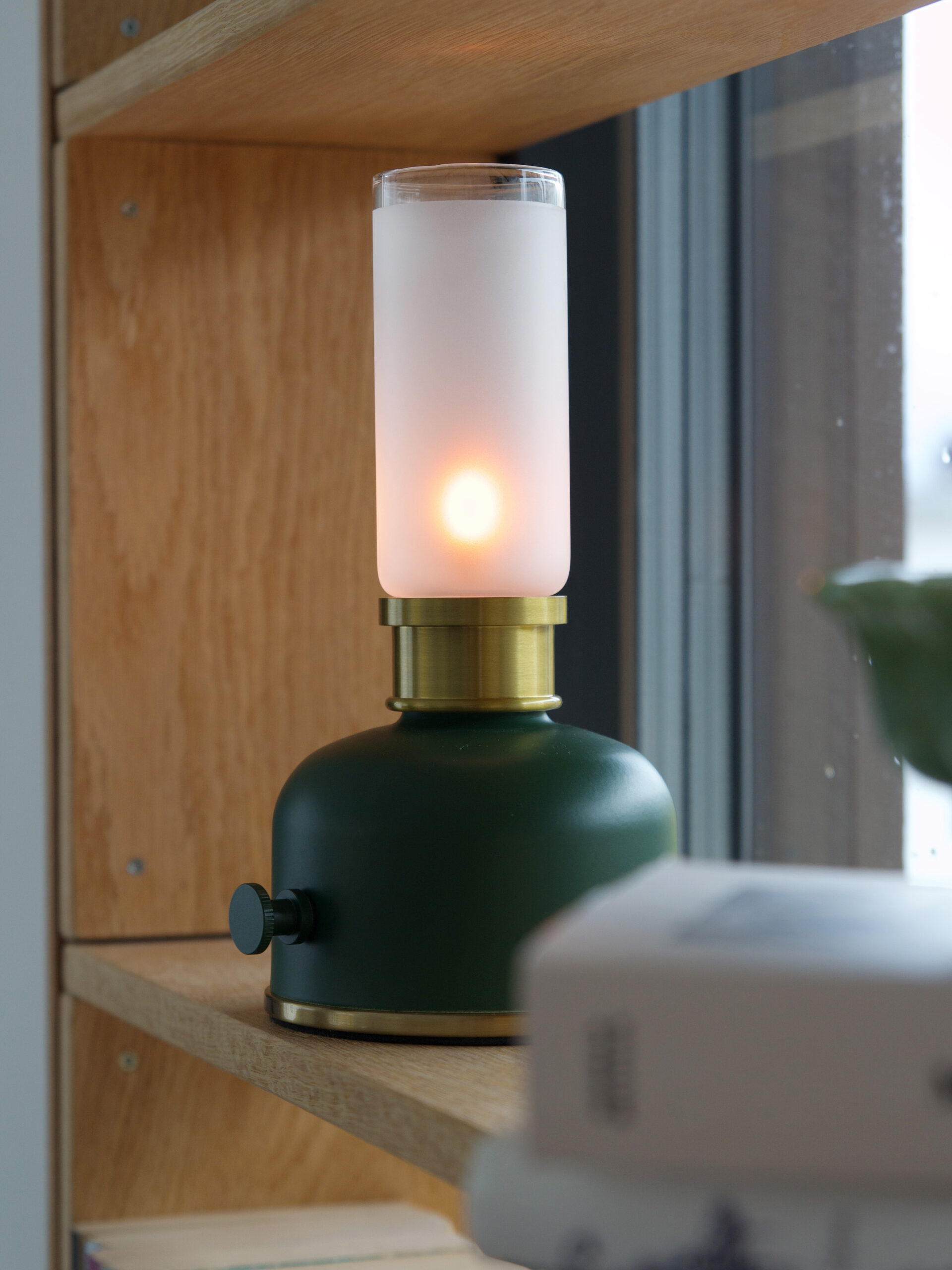 Frida oppladbar bordlampe mørk grønn - Bilde 2